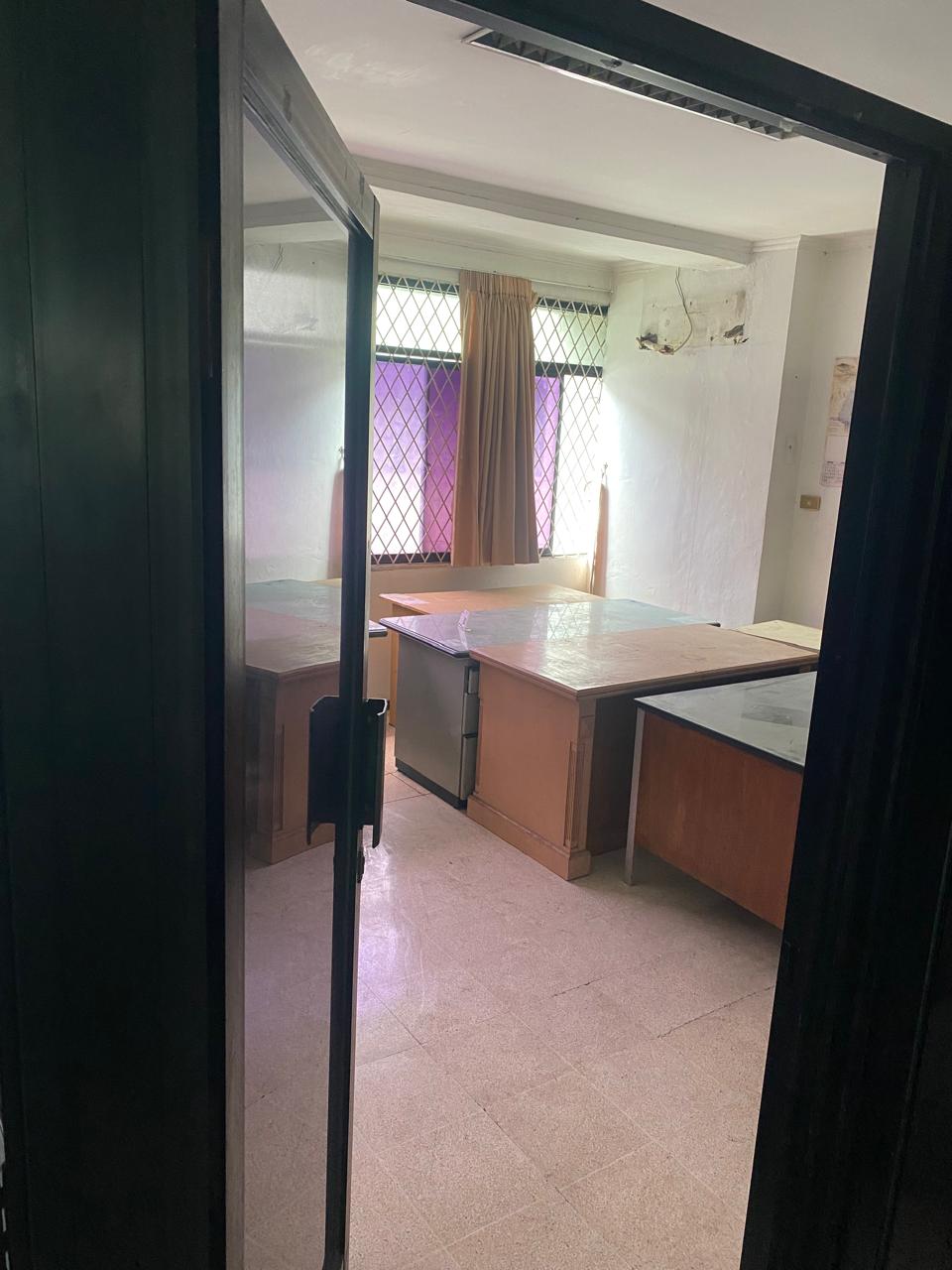 Sewa ruko di Cikini, Menteng, Jakarta Pusat