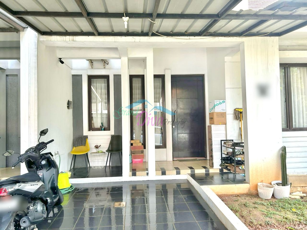 RUMAH DI LEGENDA WISATA CIBUBUR