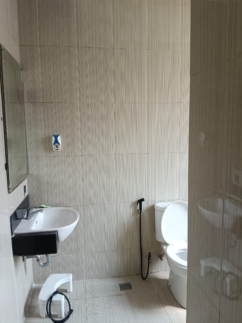 Disewa rumah siaphuni di Summarecon Bekasi Cluster Palm