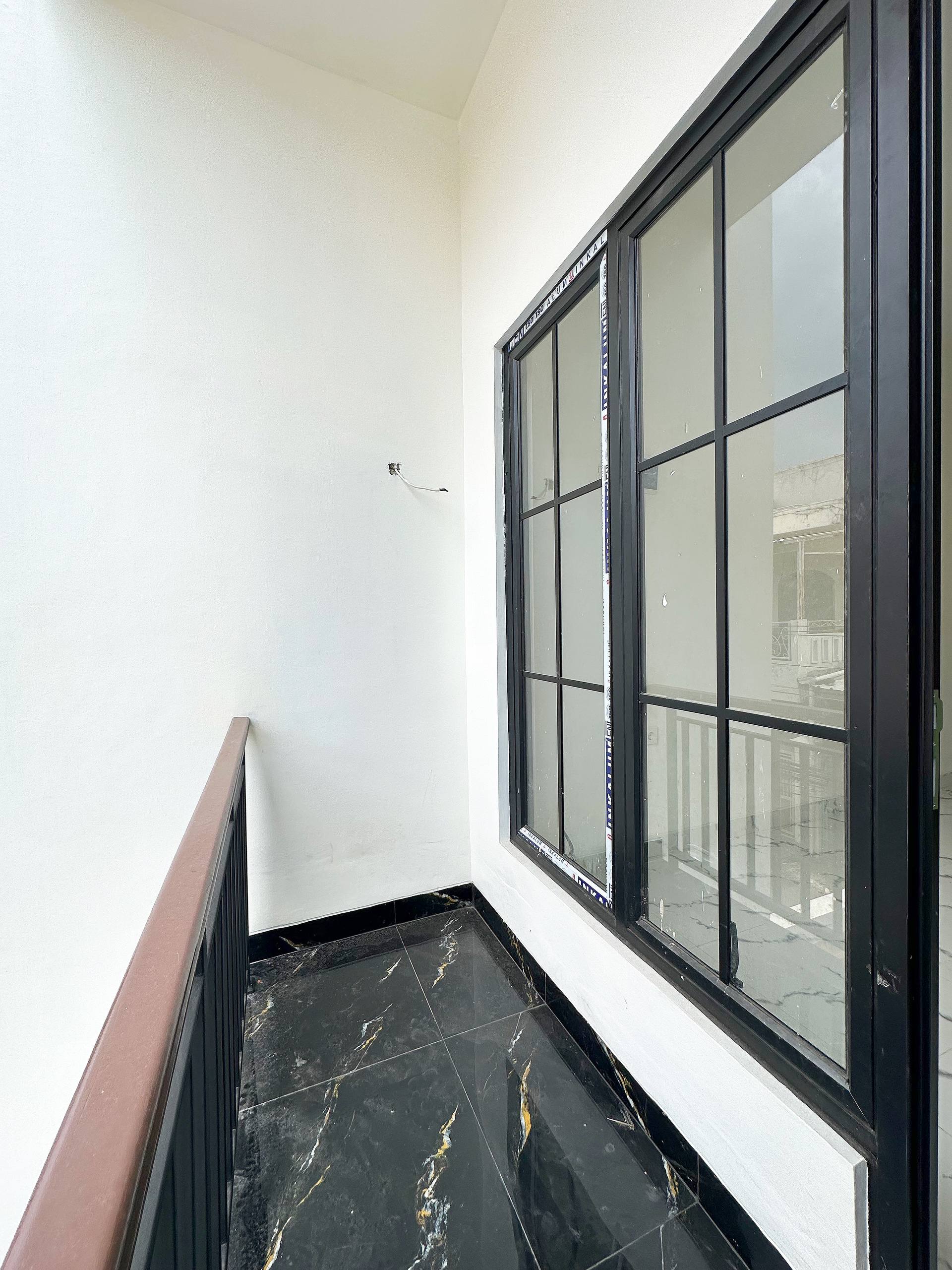 Rumah baru 2lantai di Pasar Minggu Jakarta Selata