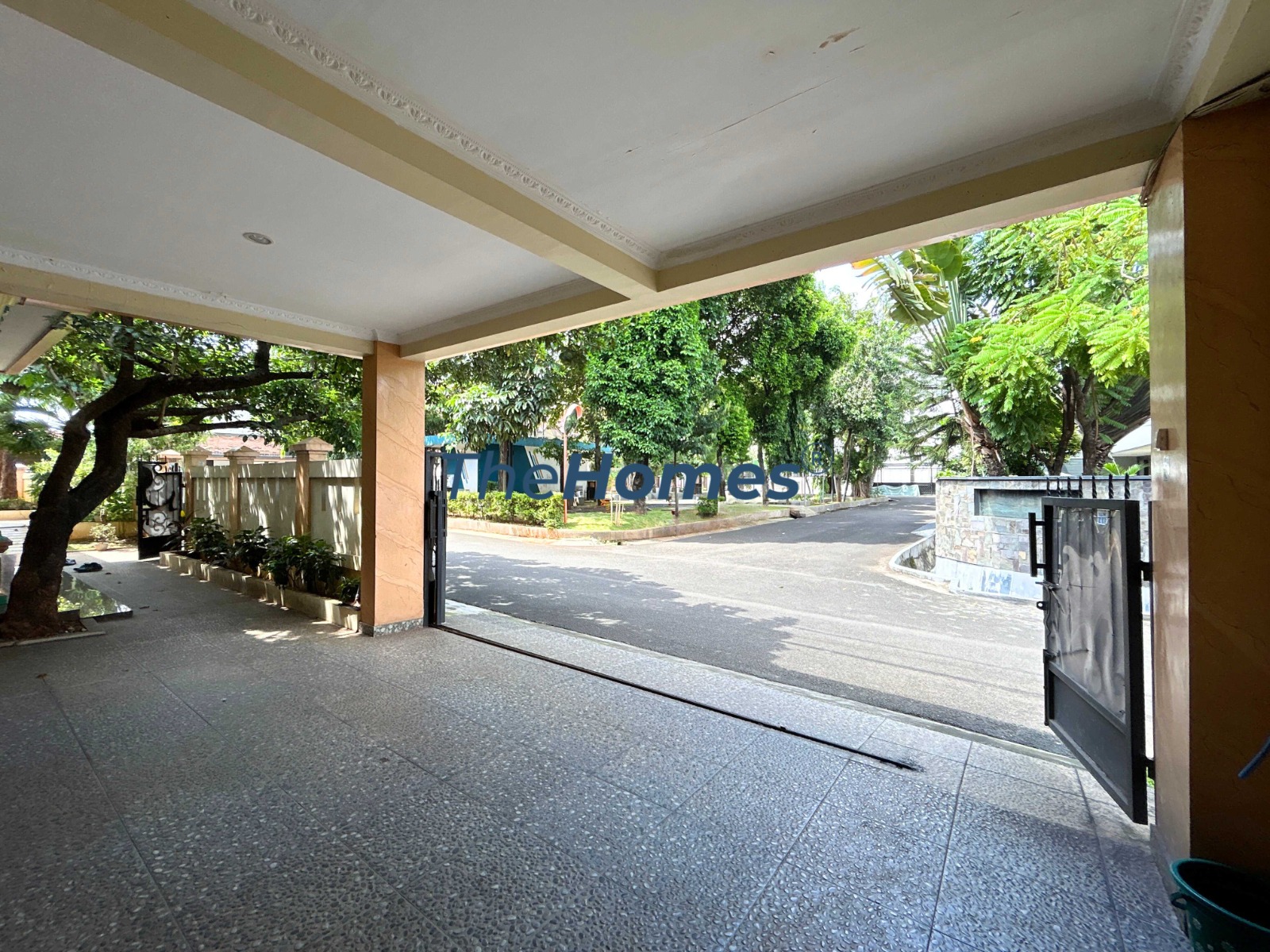 Dijual rumah mewah di Gudang Peluru, Kebon Baru, Tebet, Jakarta