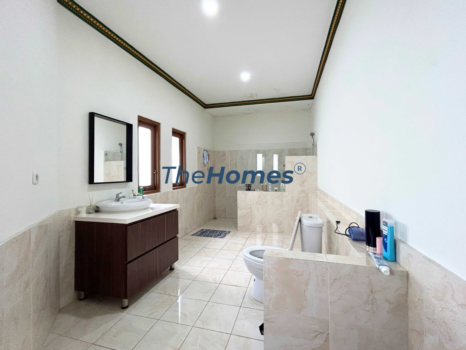 Dijual rumah mewah di Gudang Peluru, Kebon Baru, Tebet, Jakarta