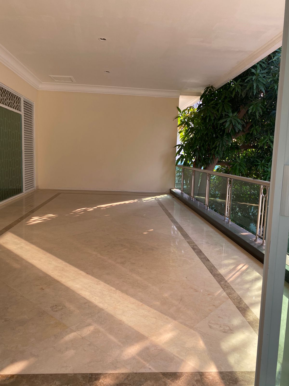 Jual/Sewa rumah mewah di Pantai Kuta V, Ancol Timur, Pademangan