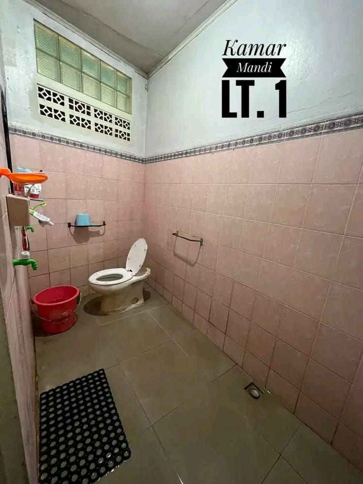 BU Rumah 2Lt hook murah 1,1m Cash only di Mekarsari Ciamnggis