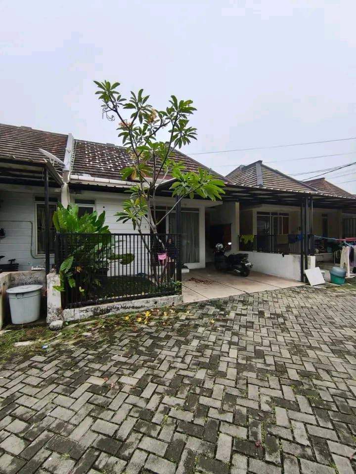 Rumah minimalis cluster nyaman dan asri di Jagakarsa Jakarta