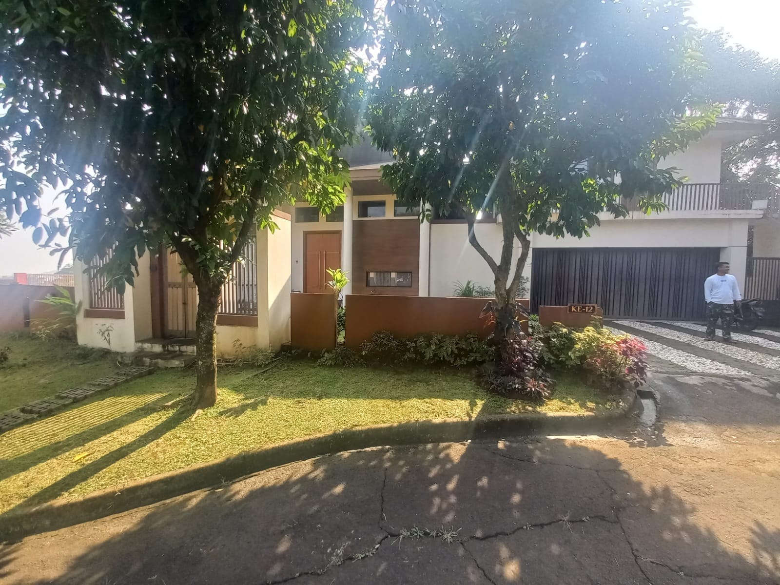 Jual Villa Mewah di Vimala Hills