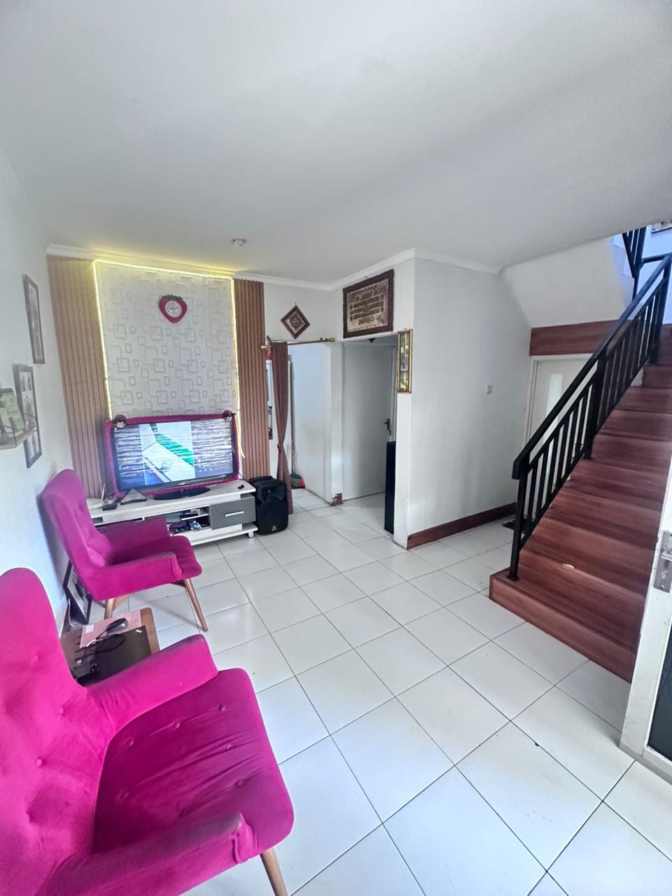 Dijual Hunian dalam komplek asri di Mandalajati Bandung