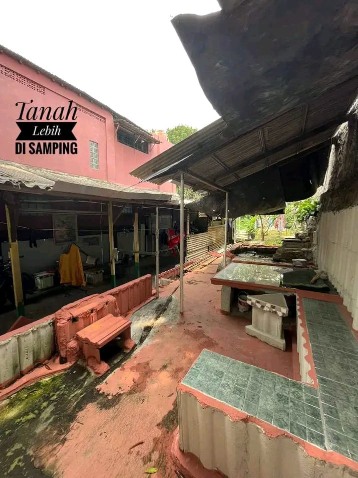 BU Rumah 2Lt hook murah 1,1m Cash only di Mekarsari Ciamnggis