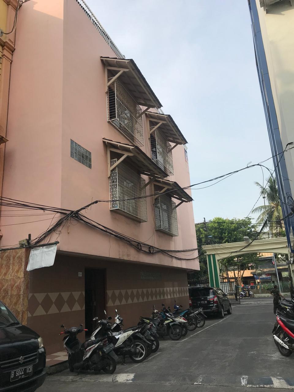 Sewa ruko komplek hook di Pademangan Barat, Jakarta Utara