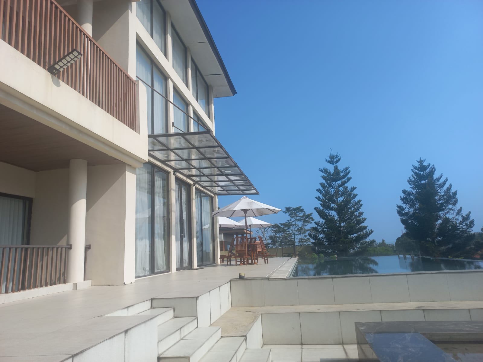 Jual Villa Mewah di Vimala Hills