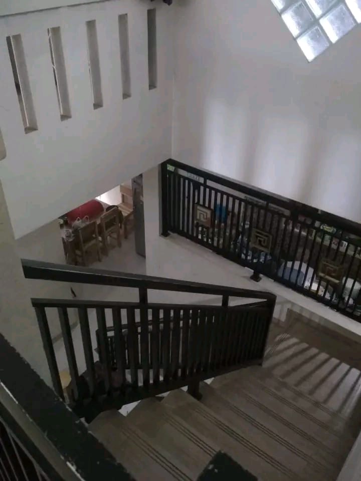 Rumah mewah Perumahan Mampang indah 1 Pancoran Mas Depok