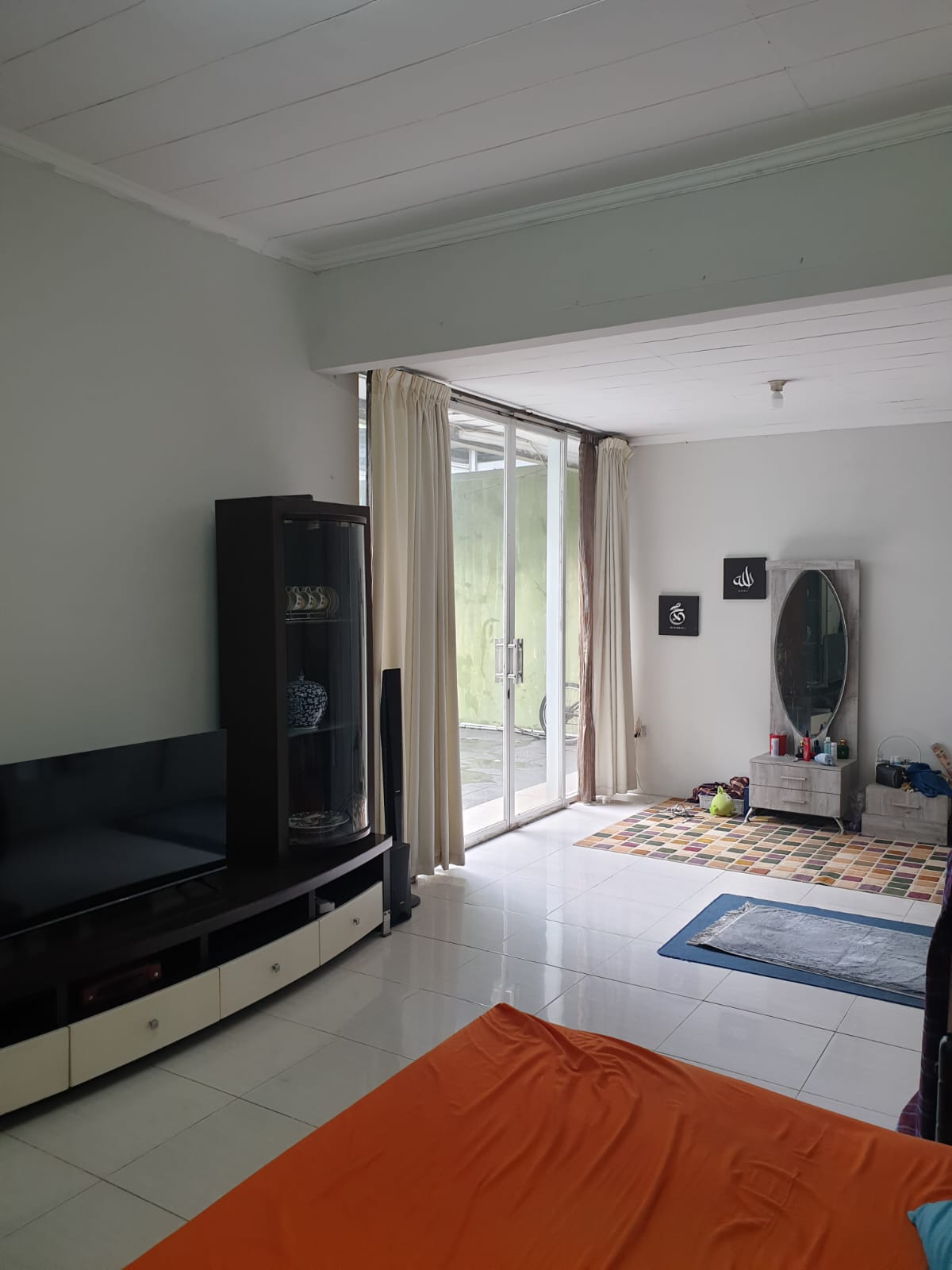 Jual rumah modern di Brigif 2, Ciganjur, Jagakarsa, Jaksel