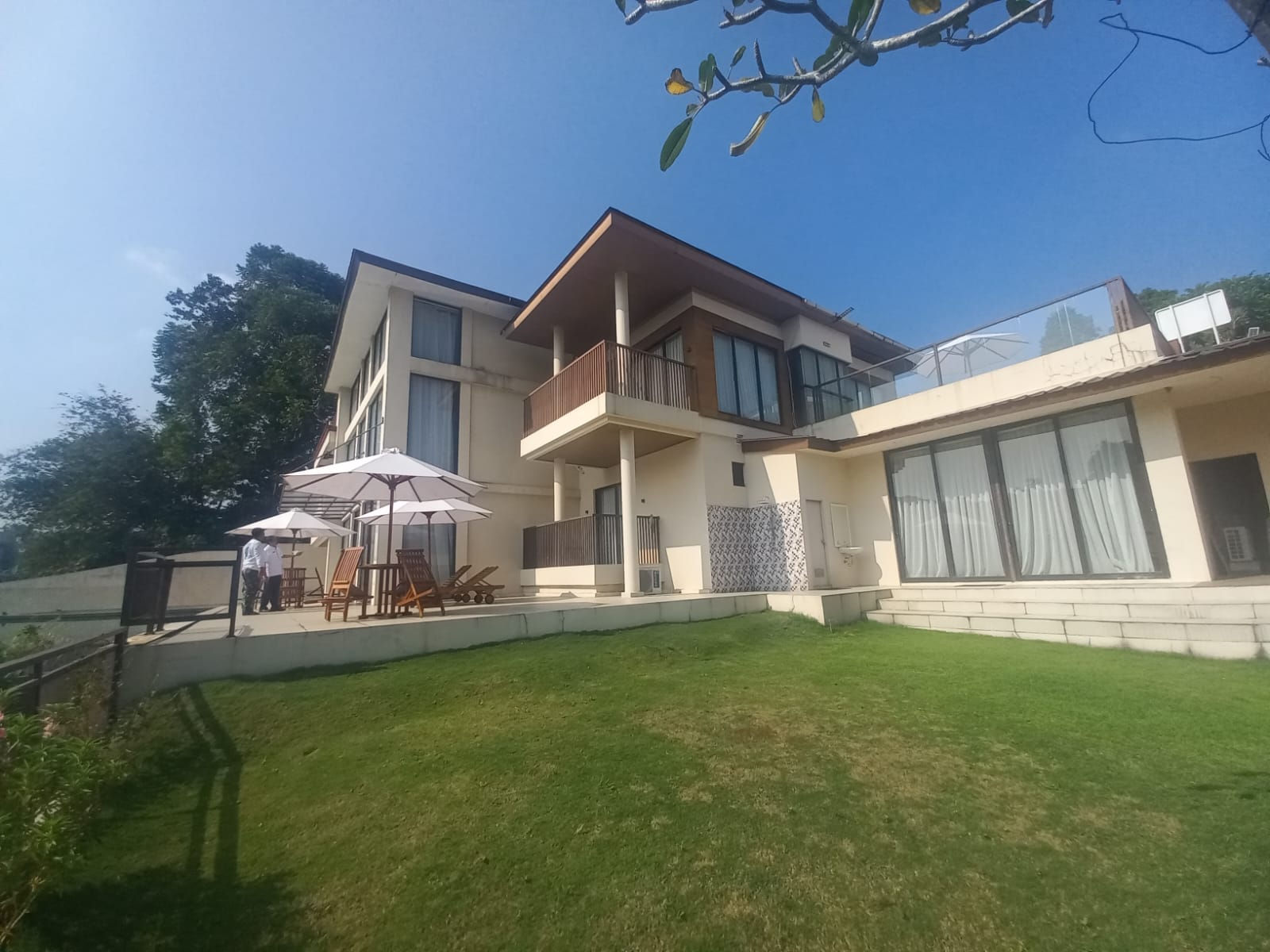 Jual Villa Mewah di Vimala Hills