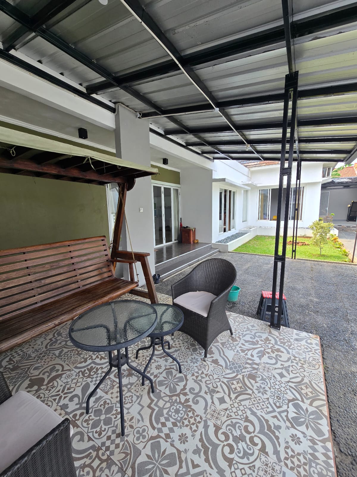 Jual rumah modern di Brigif 2, Ciganjur, Jagakarsa, Jaksel