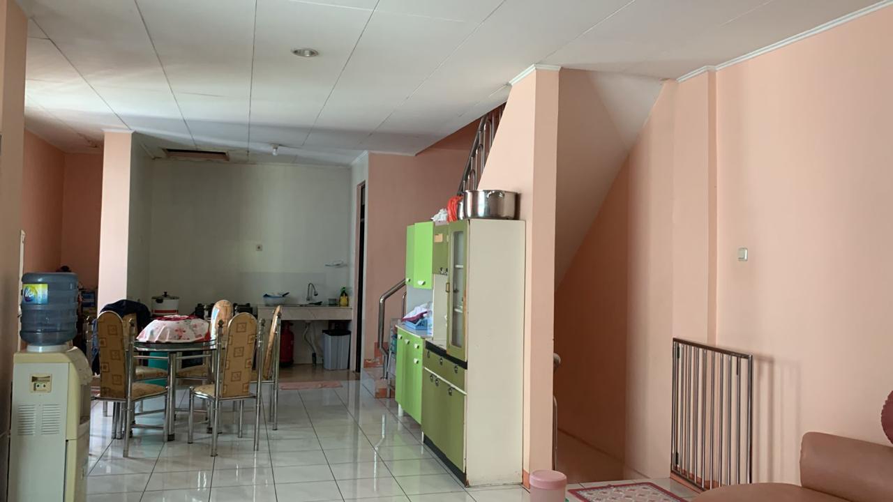 Sewa ruko komplek hook di Pademangan Barat, Jakarta Utara