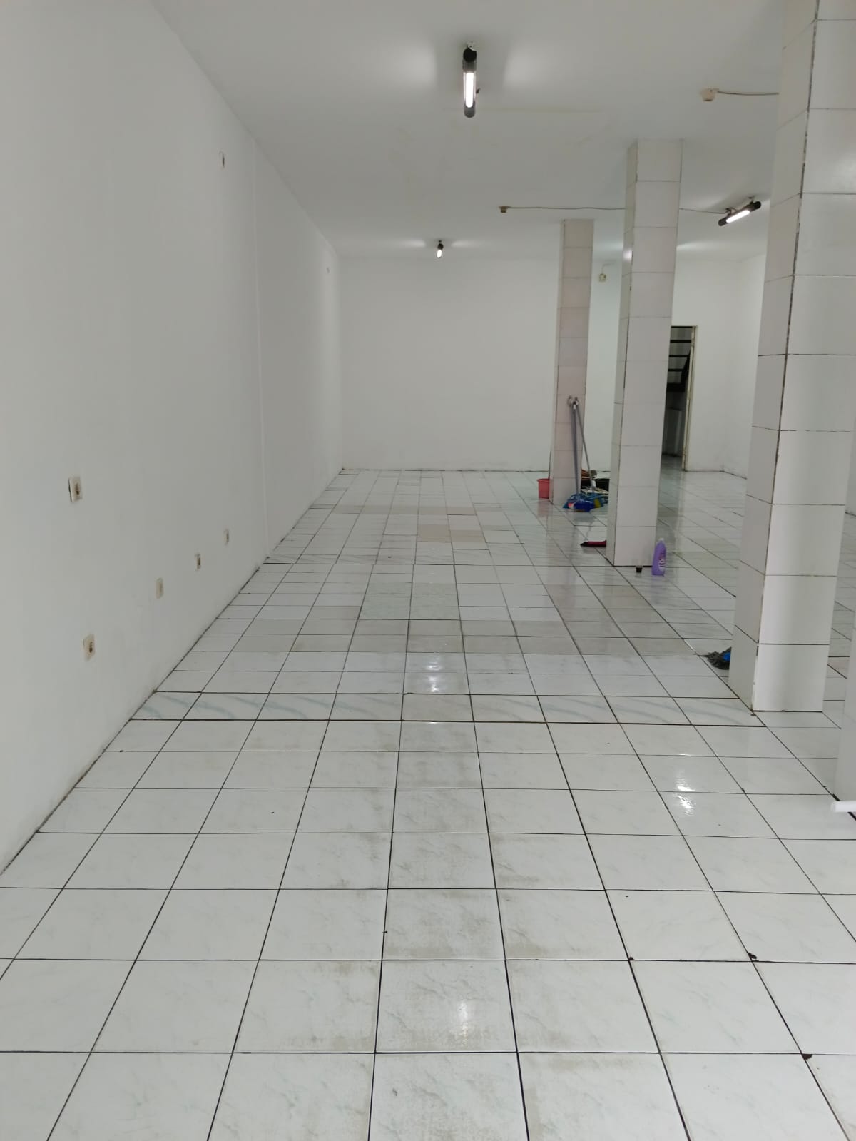 Jual ruko 2 lantai di Johar Baru, Jakarta Pusat