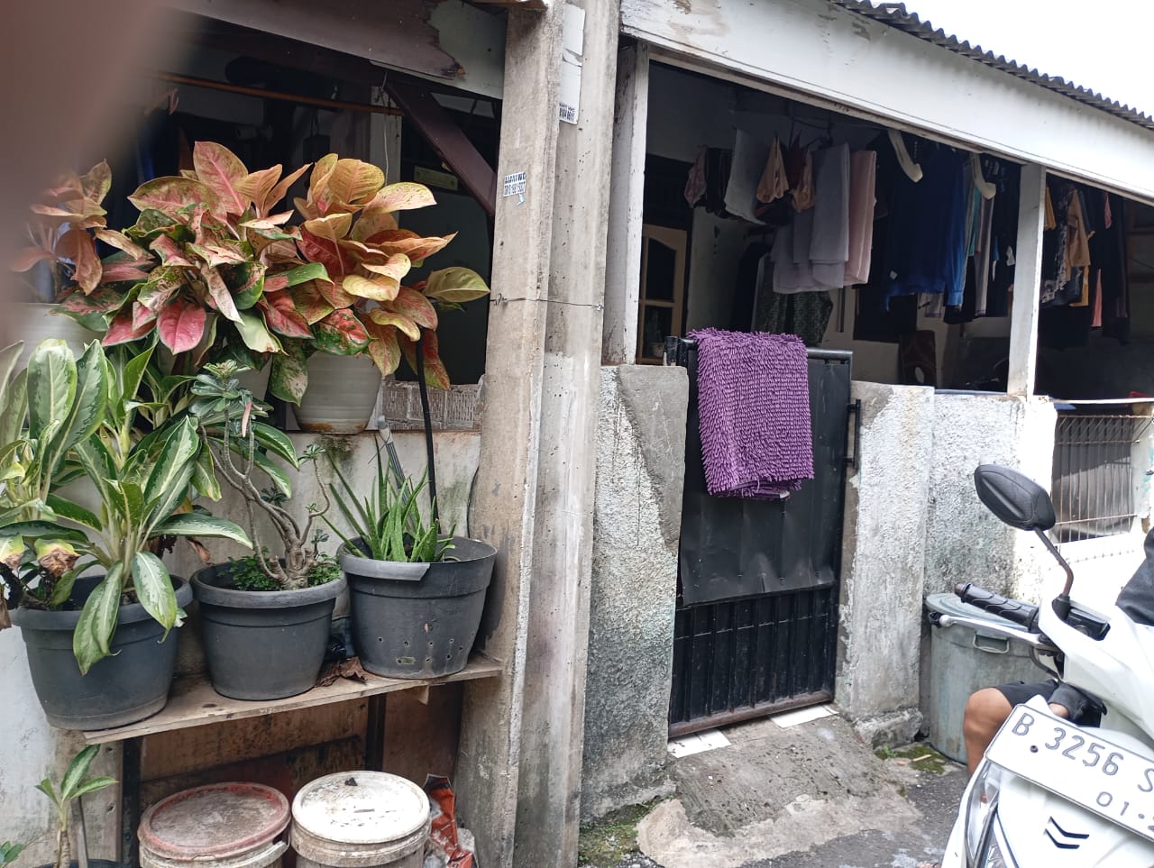 Dijual Rumah Kontrakan 3 Pintu di Jagakarsa, Jaksel