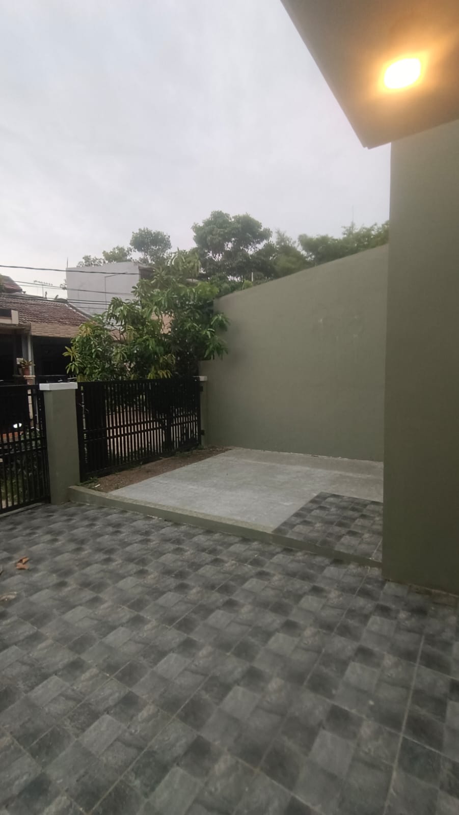 Jual Rumah siap huni di Bekasi Timur Regency Blok F, Bekasi Timu