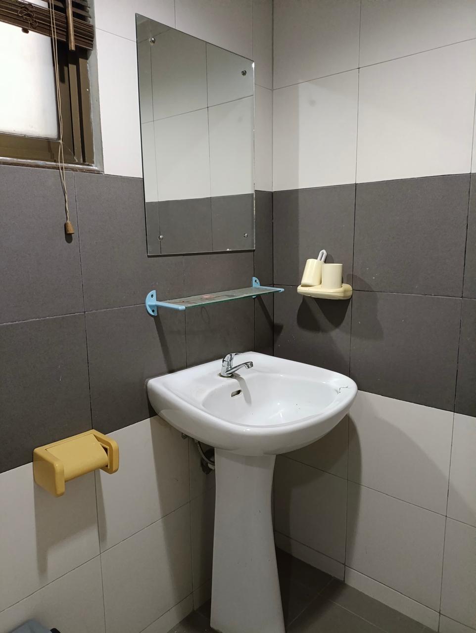 Jual apartemen strategis di Taman Rasuna Said Tower 12