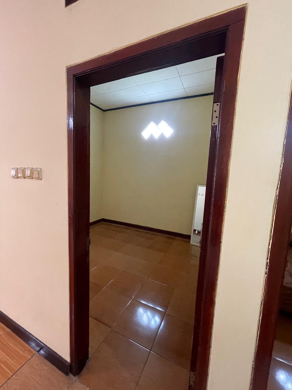 Rumah bagus dan lingkungan nyaman di Cilangkap Jakarta Timur