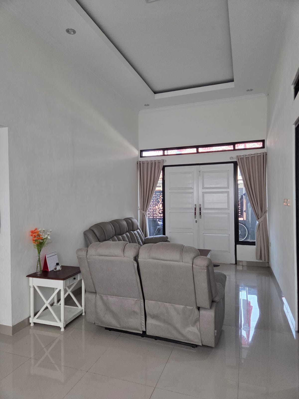 Jual cepat Rumah Siap Huni 2 Lt dalam perumahan Sukatani Permai