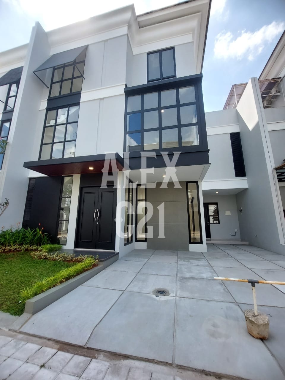 Brand New Dijual Town house Modern Area Cilandak Jakarta Selatan