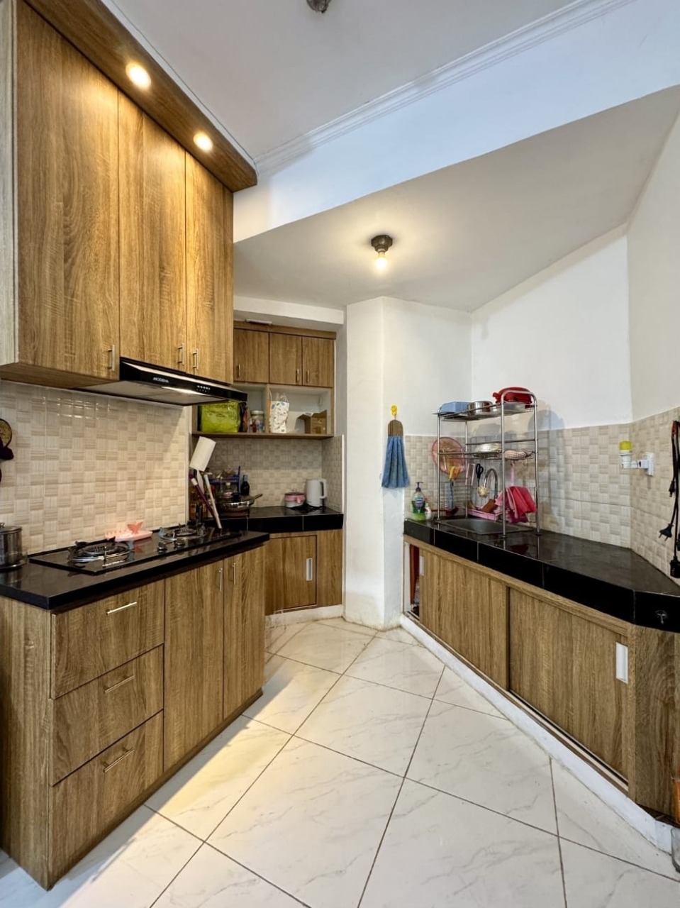 Dijual apartemen Mediterania Gajah Mada full renov dan furnished