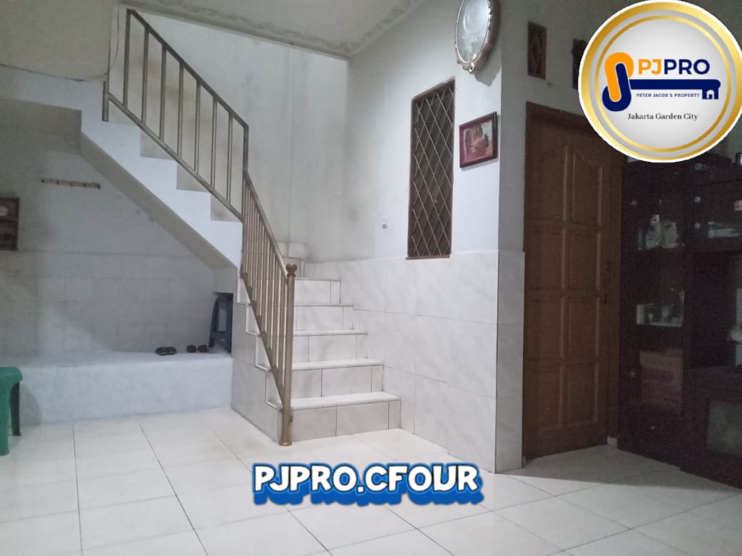 Dijual Rumah 2,5lantai Harga Murah di Perumahan Duta Kranji