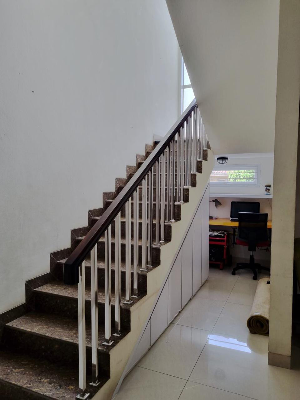 Jual Rumah di Dukuh Zamrud, Padurenan, Mustikajaya, Kota Bekasi