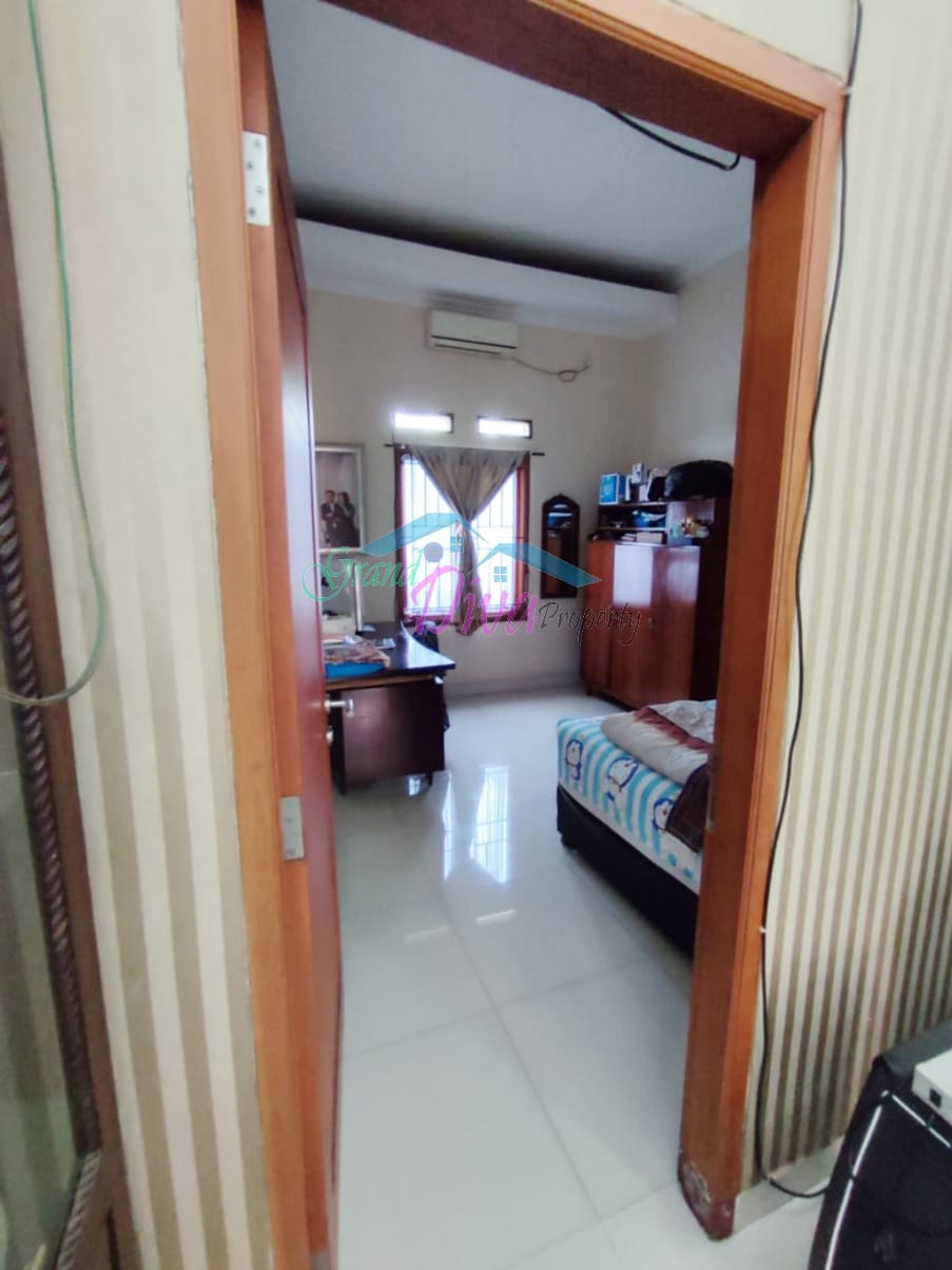 RUMAH DI PERUM PULO PERMATASARI GALAXY BEKASI