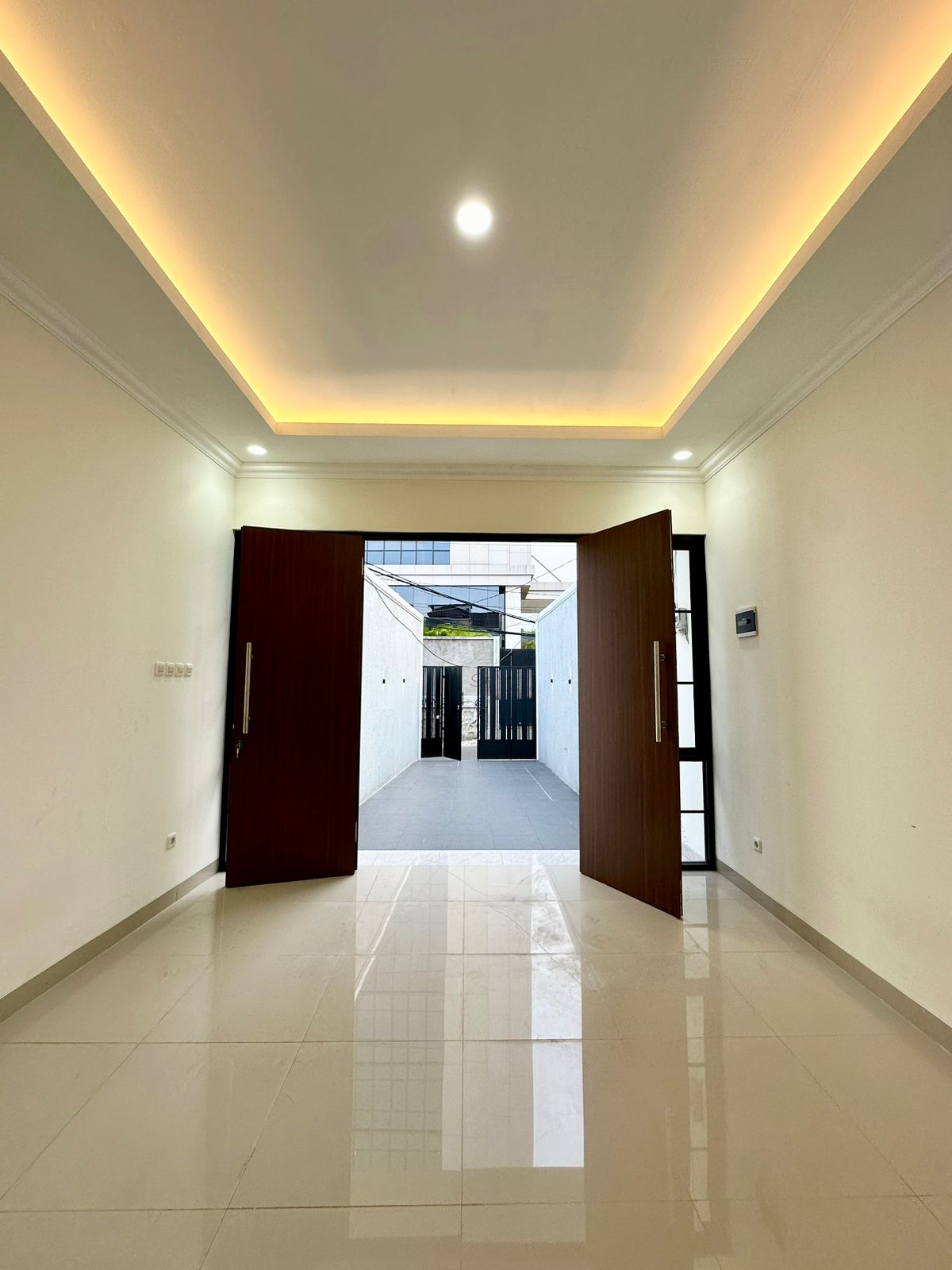 Jual Rumah baru Kelapa Dua, Kebon Jeruk, Jakarta Barat