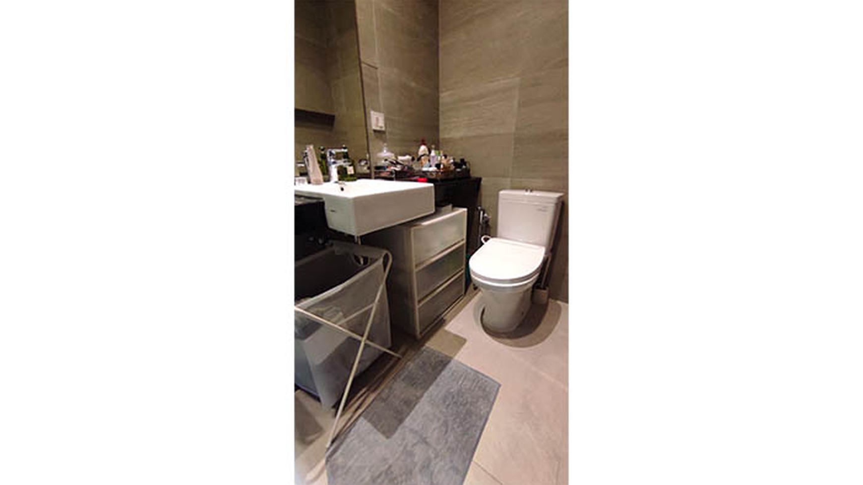 Jual Rumah modern di Cluster Summerwood, Cakung, Jakarta Timur