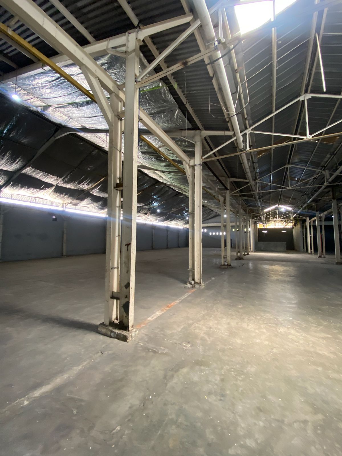 Sewa Gudang di Kapuk Kamal Raya, Kamal Muara. Penjaringan