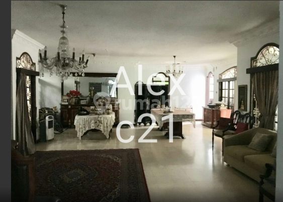 Jual 2 rumah diatas 1 tanah luas hitung tanah saja Senopati