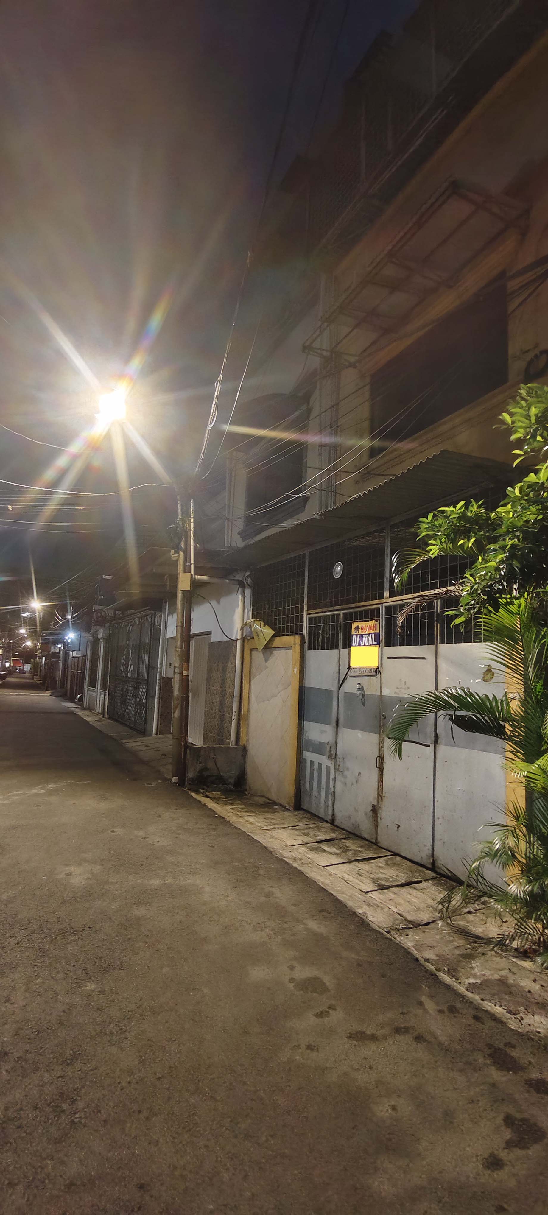 Rumah 3 Lantai Dijual – Jelambar Baru, Grogol Petamburan, Jakbar