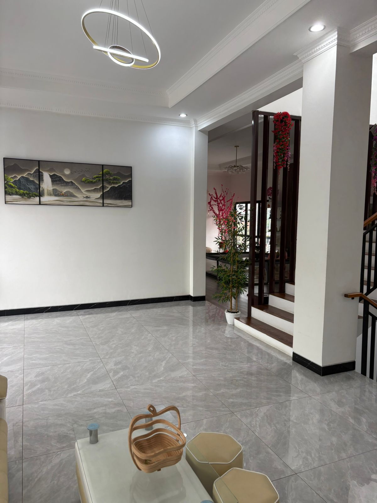 Jual Rumah dengan bangunan tanah kosong di Taman Rahayu, Setu