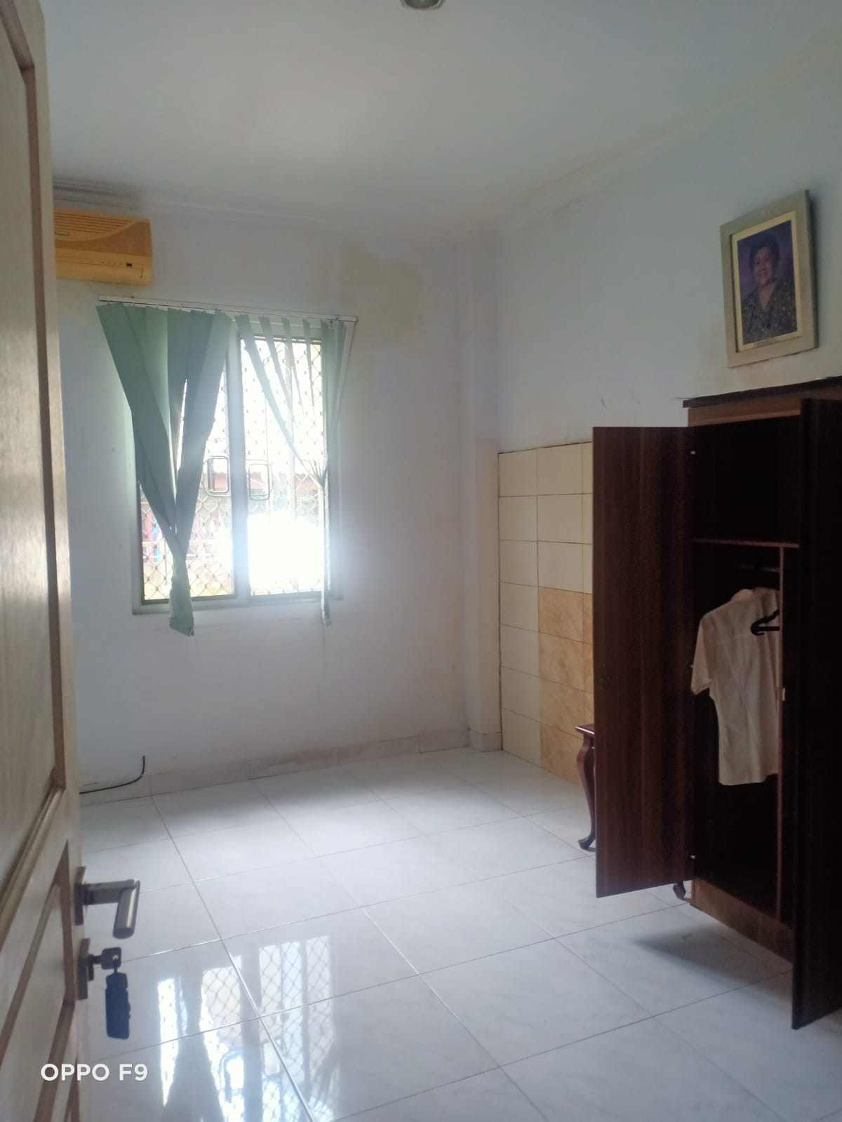 Jual cepat rumah di Anggrek Garuda, Palmerah, Jakarta Barat