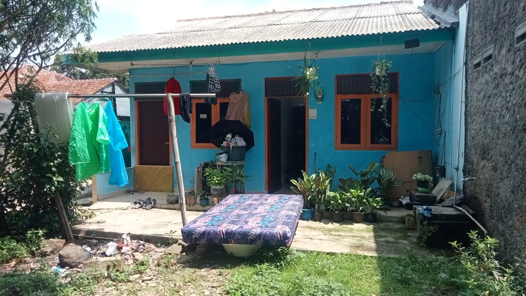 Rumah kontrakan 2 unit dijual cepat di Ciherang Depok