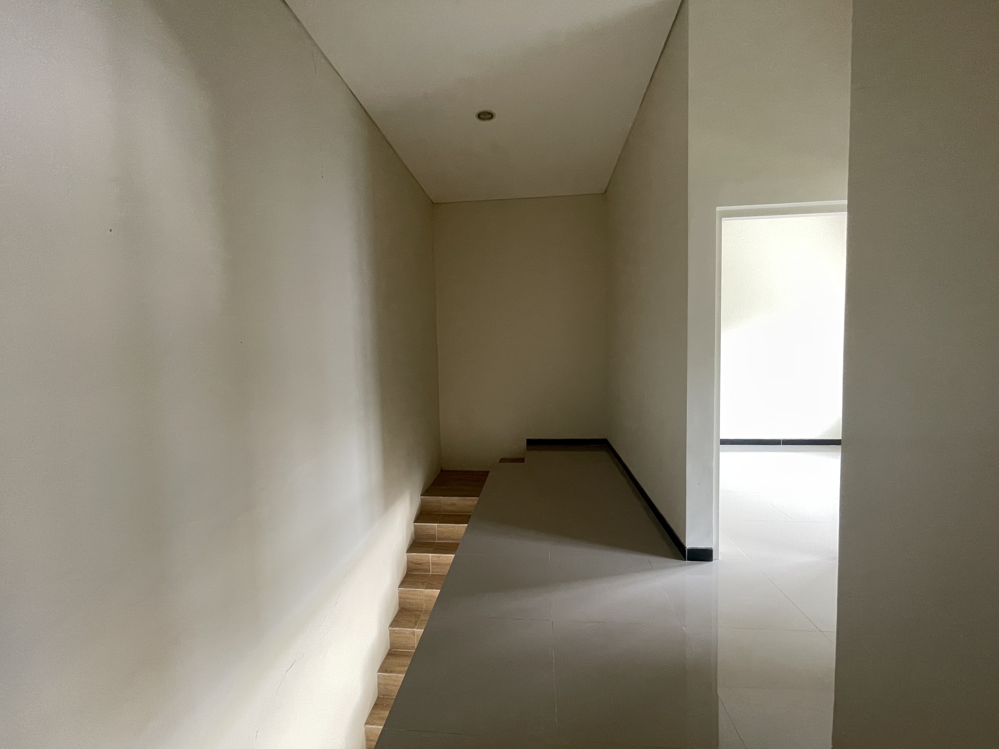 Rumah 2 Lantai 6x10 di Green View Nine Pandaan