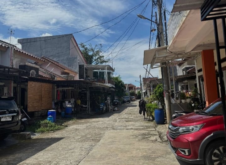 Dijual Rumah Strategis Kelapa Dua Depok Rumbut dekat Kalisari Ci