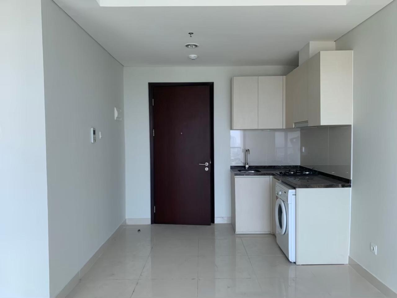 Jual apartemen 1 unit brand new dan siap huni di Puri Mansion