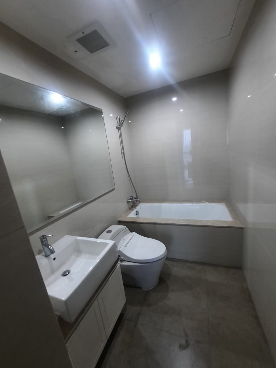 Jual rugi Apartemen Casa Grande Chianti 2 BedRoom, Menteng Dalam