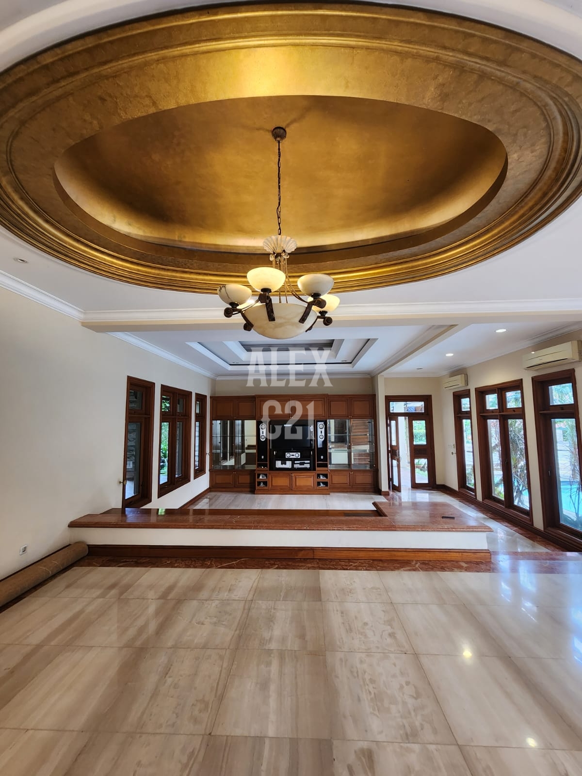 Dijual Rumah super mewah Pondok Indah Jakarta Selatan