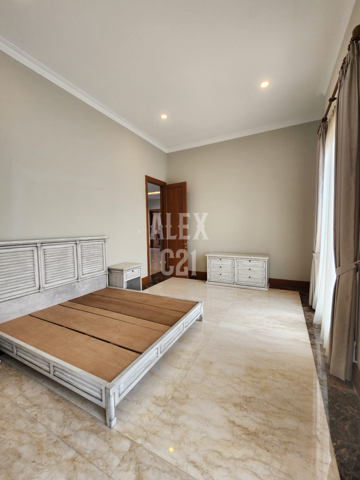 Dijual Rumah Brand New Kemang Jakarta Selatan