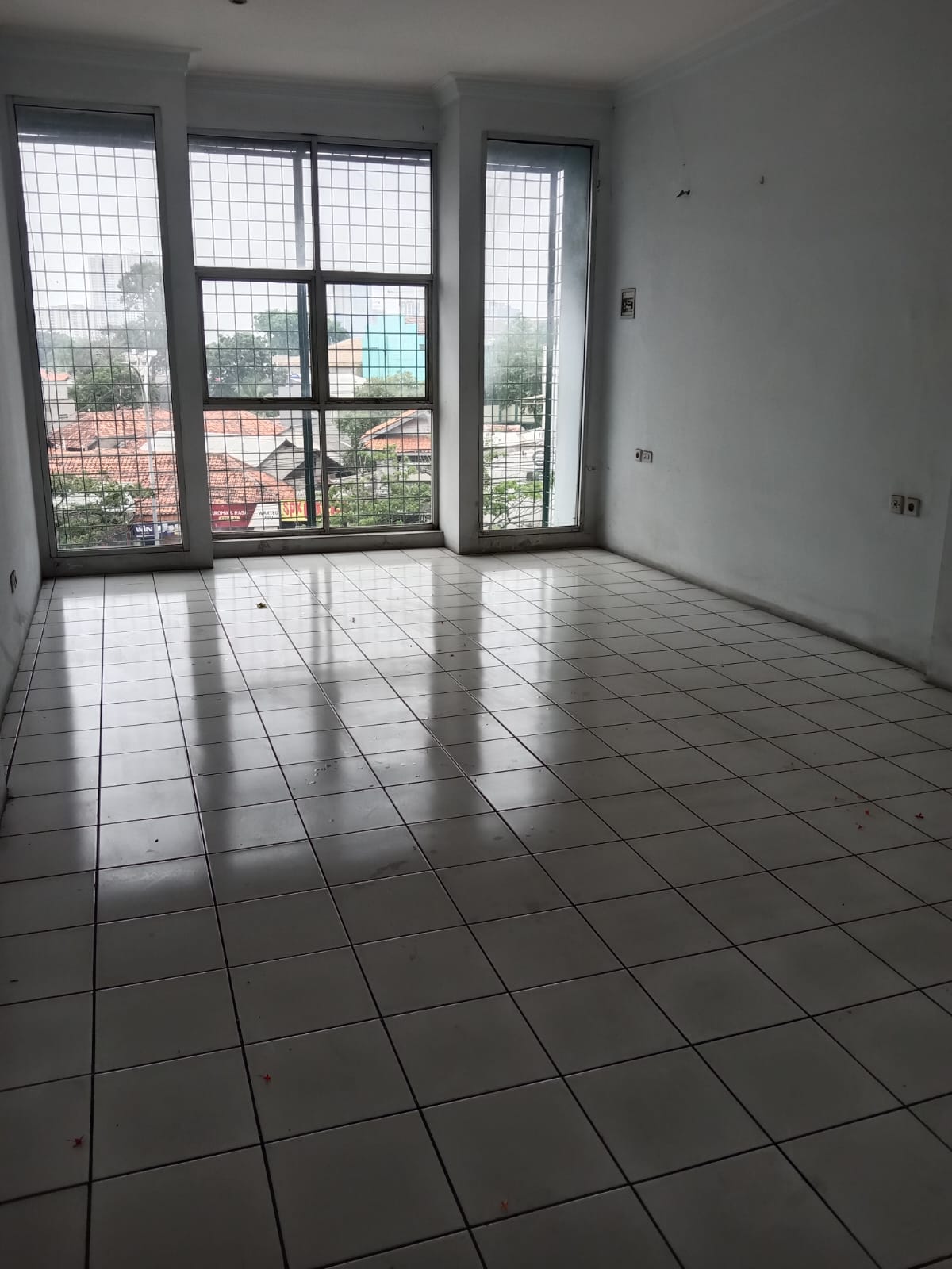 Jual Ruko 3 lantai di raya Serpong, Tangerang Selatan