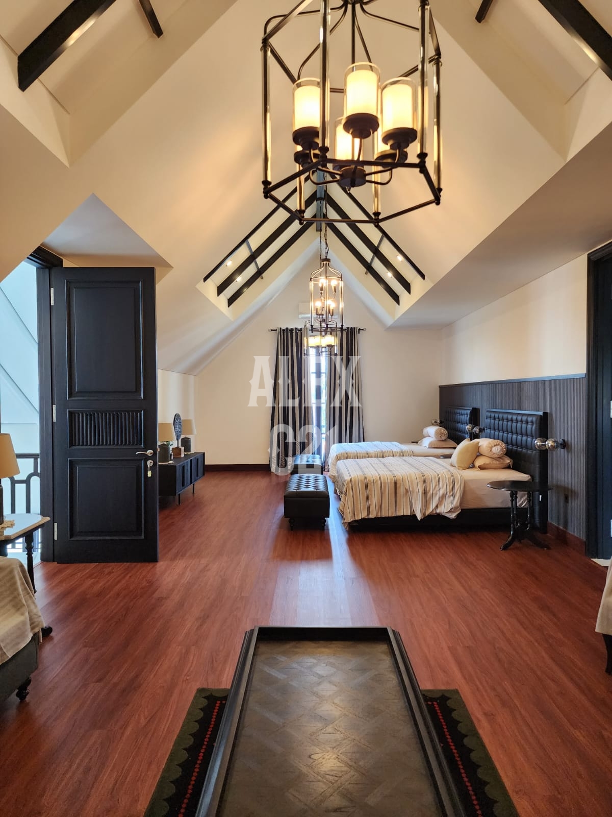 Dijual Rumah Brand New American Classic Kemang Jakarta Selatan