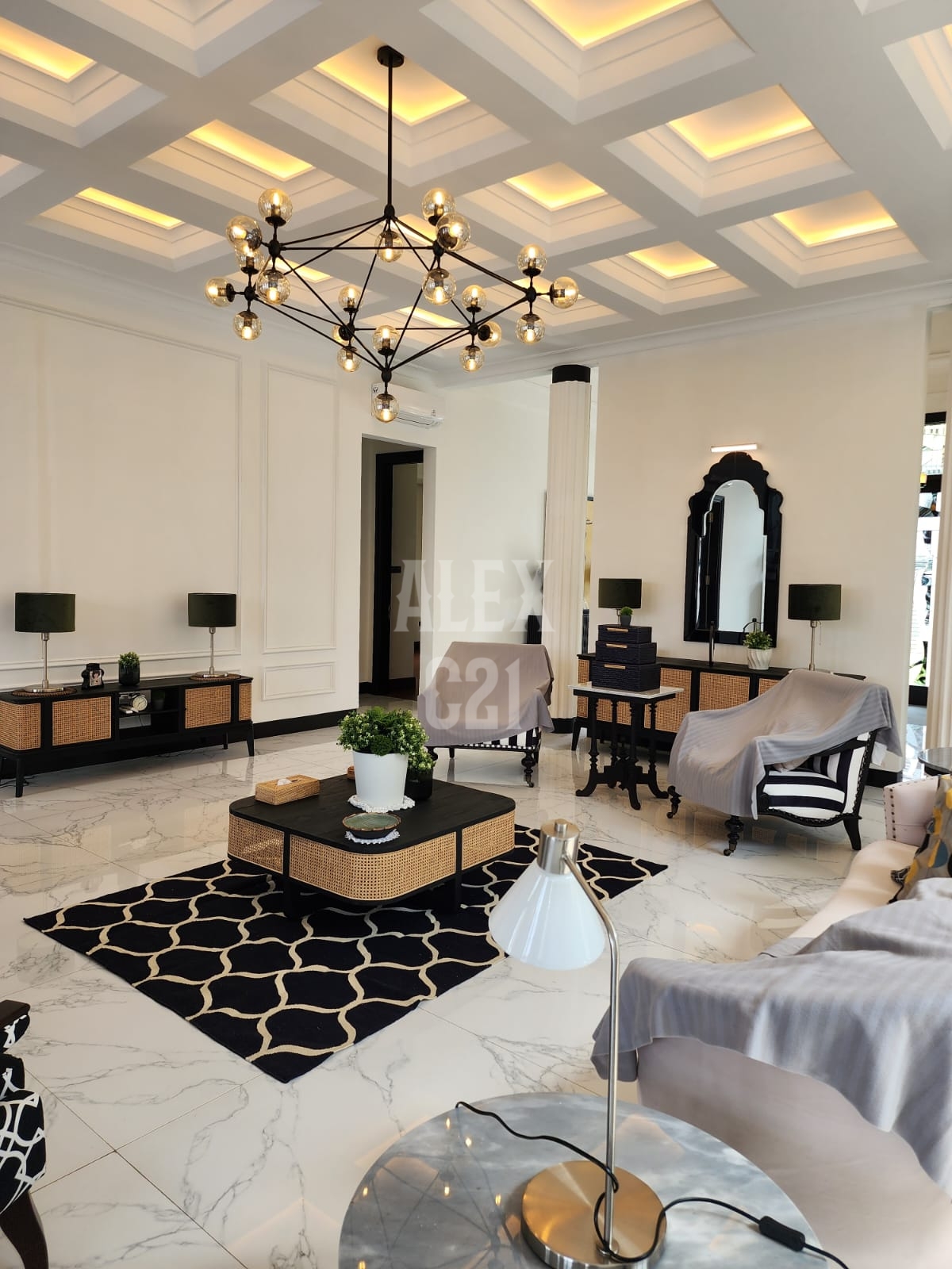 Dijual Rumah Brand New American Classic Kemang Jakarta Selatan