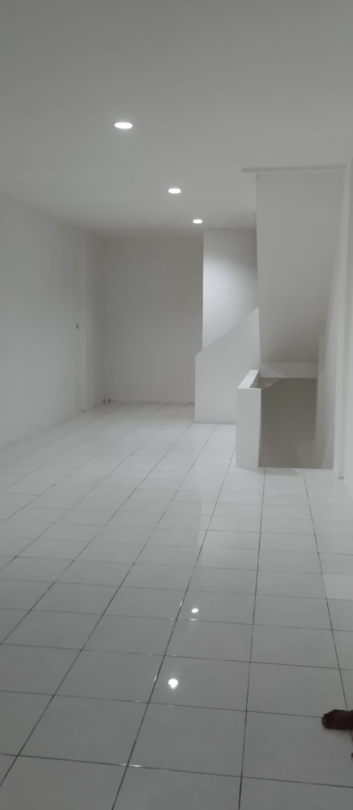 Disewakan ruko di Area Mh Thamrin, Panunggangan, Pinang