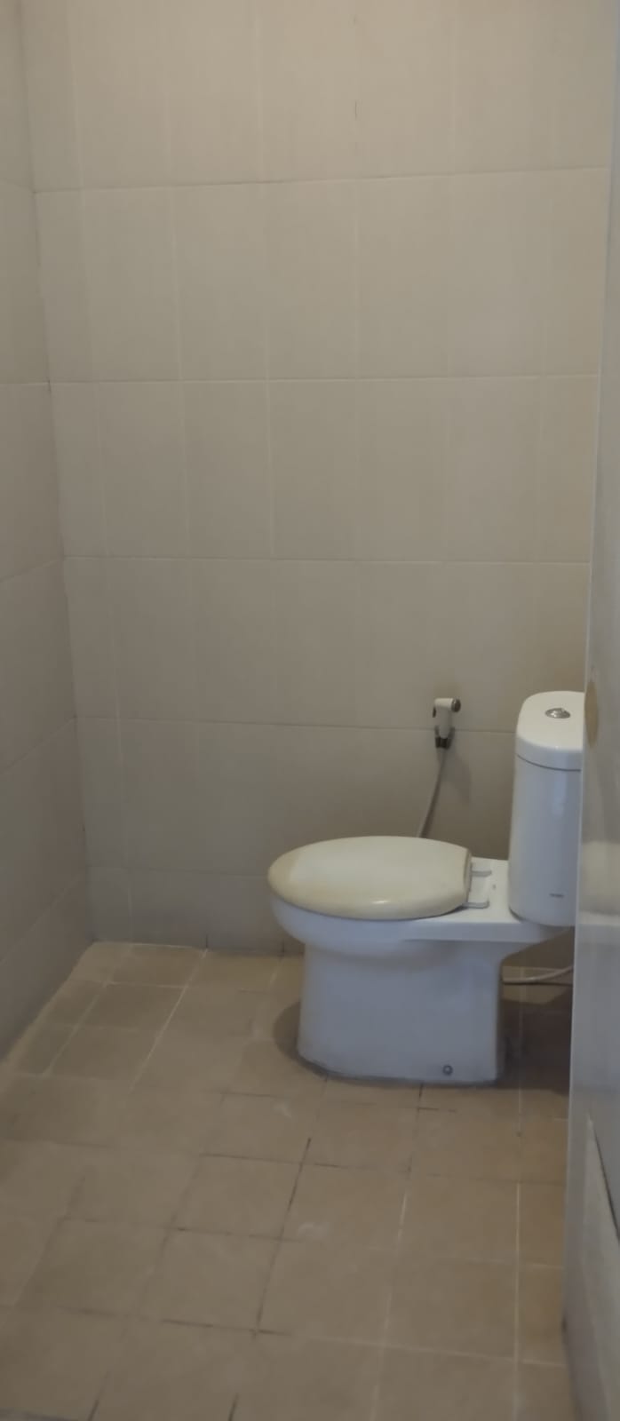 Disewakan ruko di Area Mh Thamrin, Panunggangan, Pinang