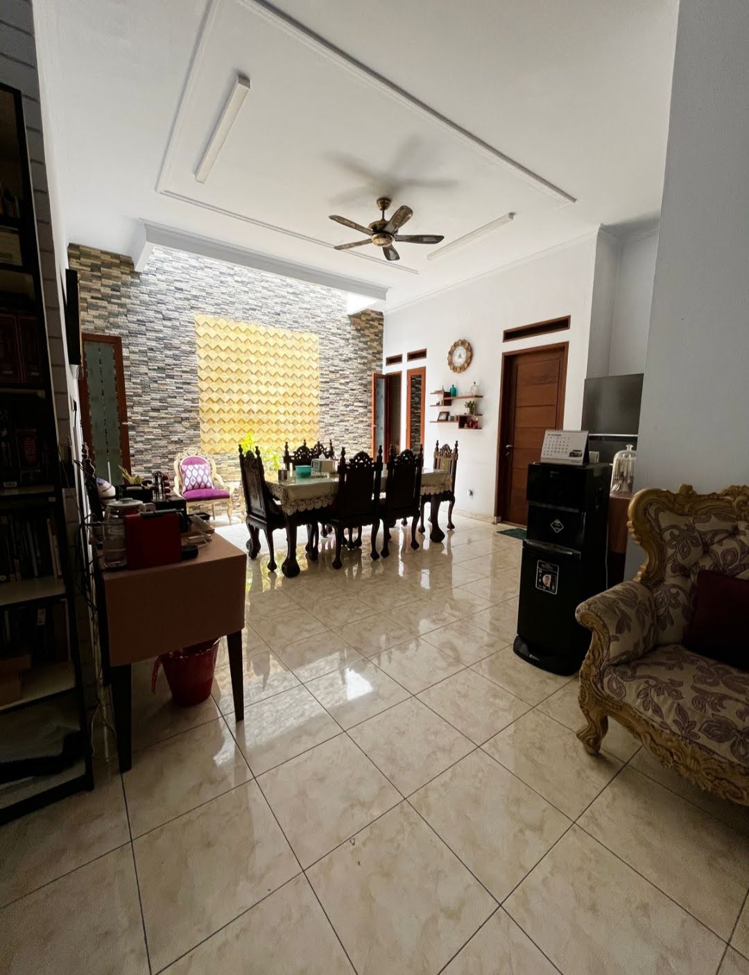 Dijual rumah bebas banjir di Komplek Pertamina Jakarta Timur